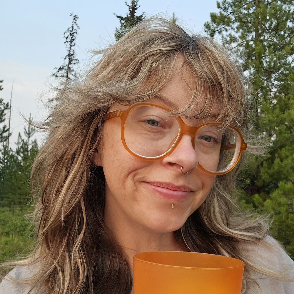 Meet your Posher, Jenn